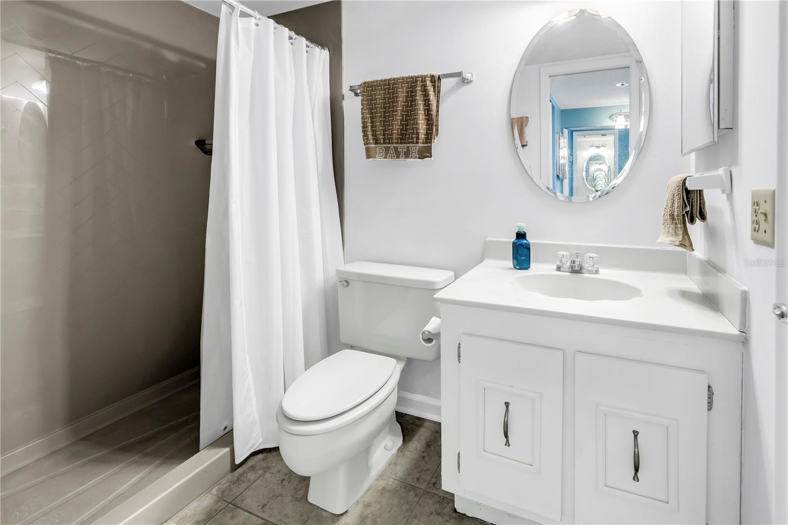 Image 29 of 33 For 6265 Sun Boulevard 605