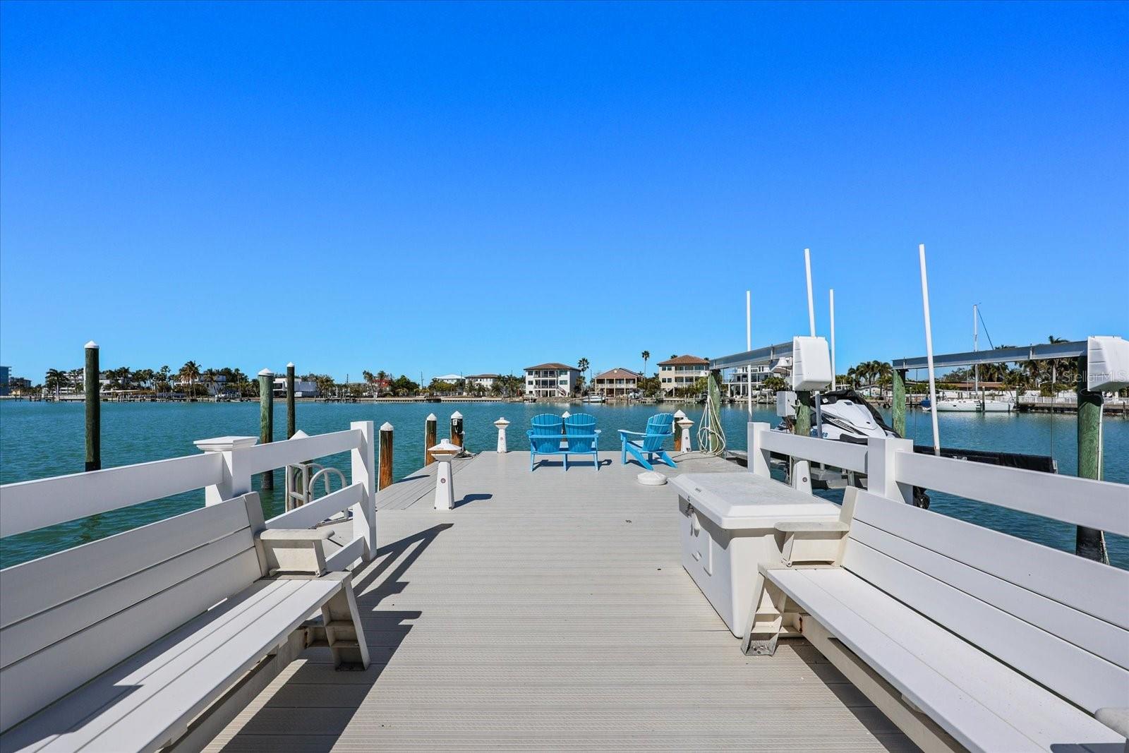 Listing photo id 9 for 24 Dolphin Drive