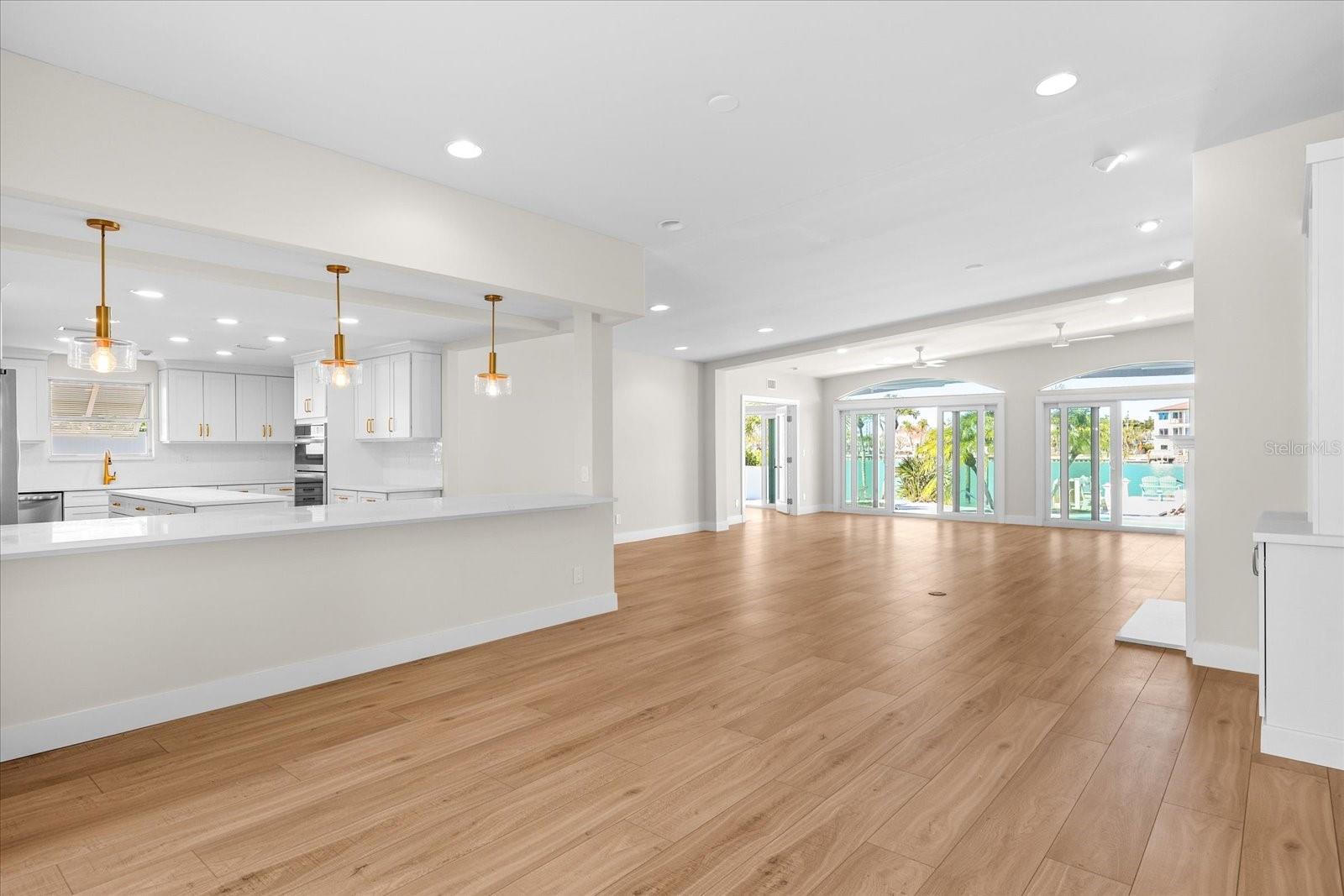 Listing photo id 24 for 24 Dolphin Drive