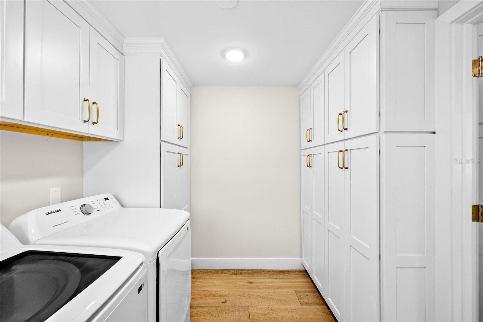 Listing photo id 33 for 24 Dolphin Drive