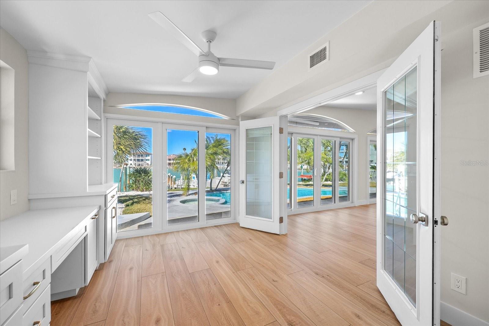 Listing photo id 36 for 24 Dolphin Drive