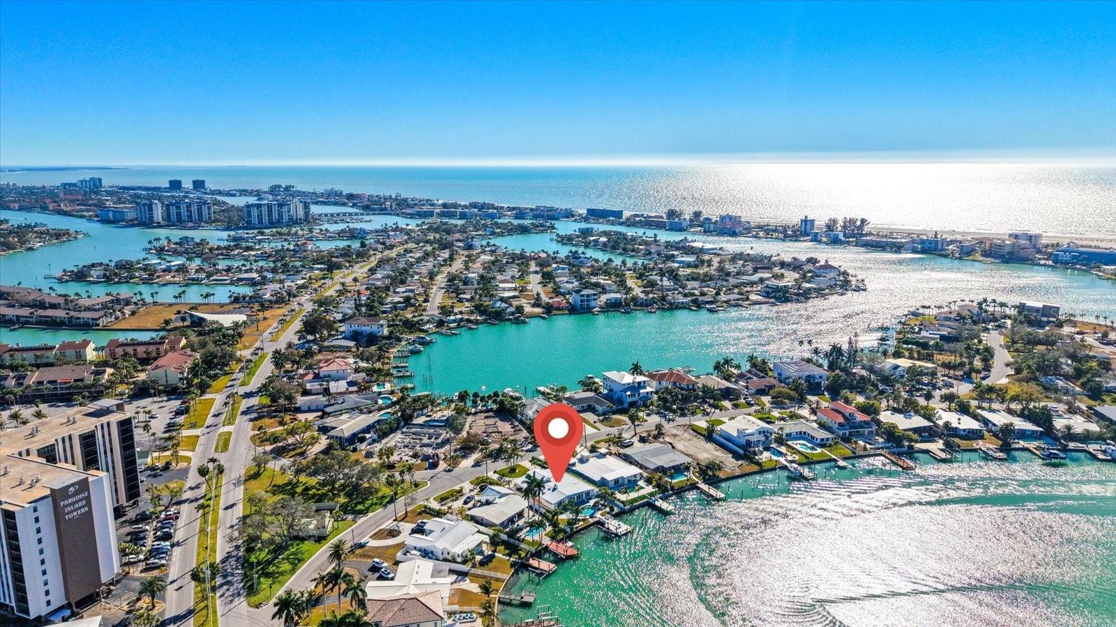 Listing photo id 6 for 24 Dolphin Drive