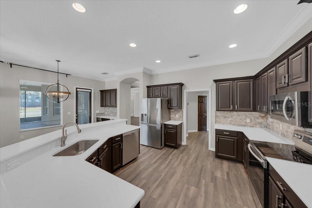 Image 11 of 41 For 6020 Audubon Manor Boulevard