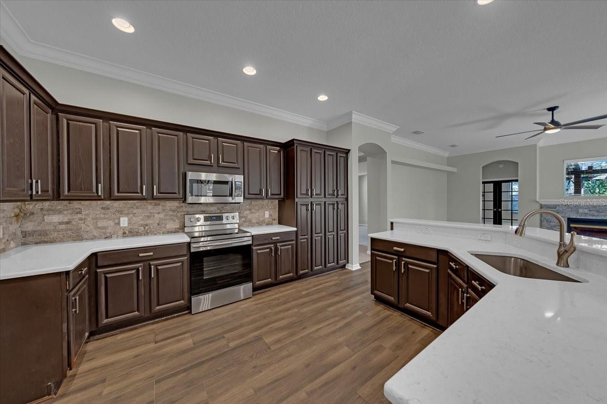 Image 12 of 41 For 6020 Audubon Manor Boulevard