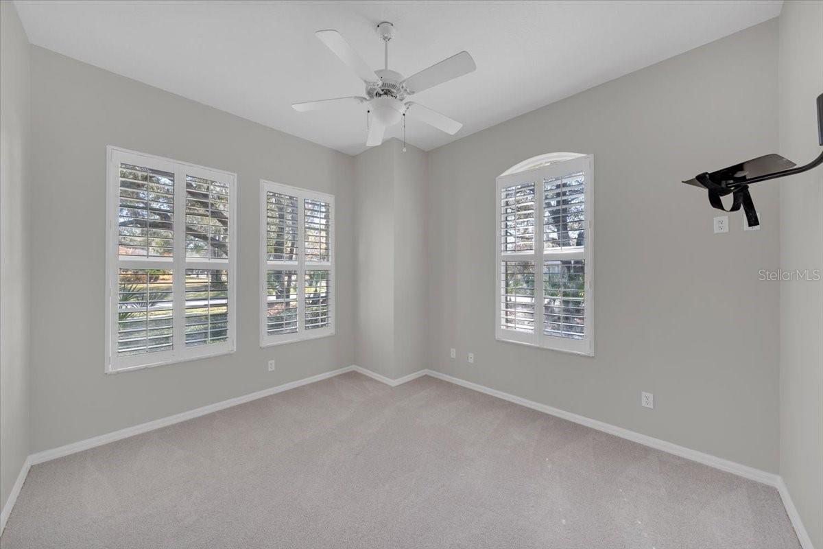 Image 23 of 41 For 6020 Audubon Manor Boulevard