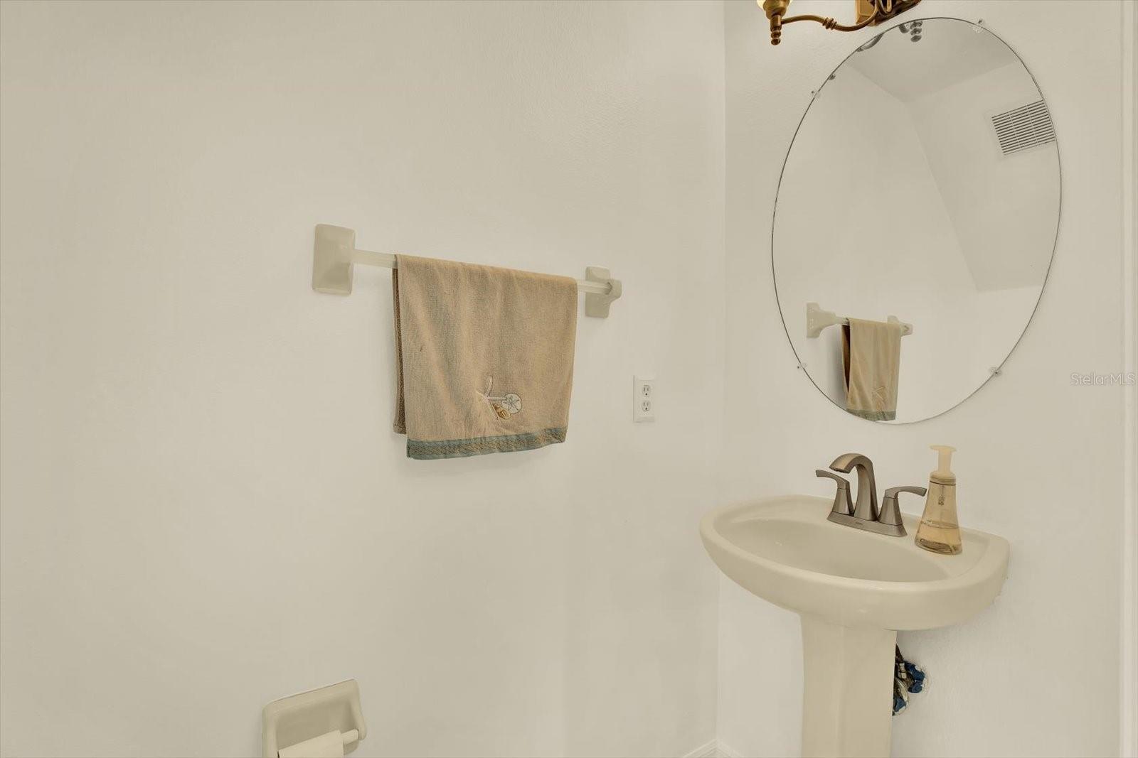 Image 10 of 36 For 11162 Kapok Grand Circle