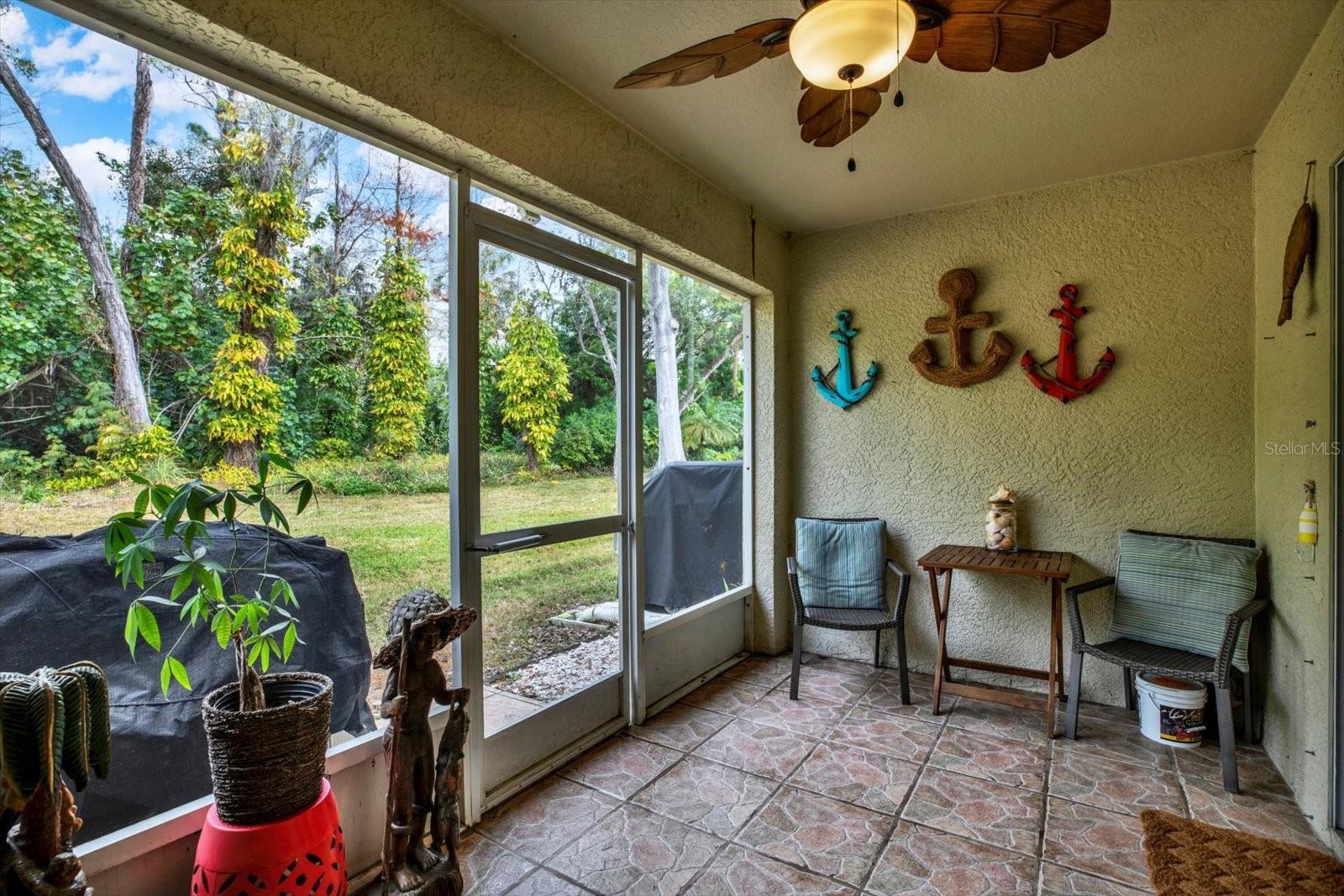 Image 17 of 36 For 11162 Kapok Grand Circle