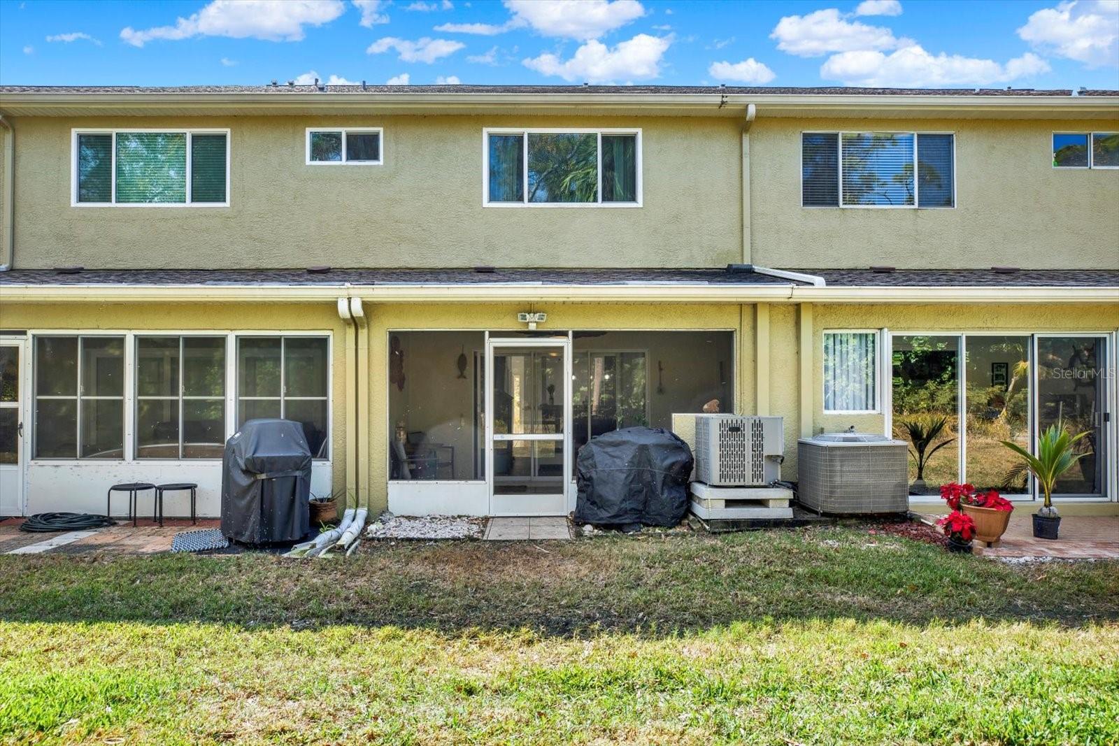 Image 18 of 36 For 11162 Kapok Grand Circle