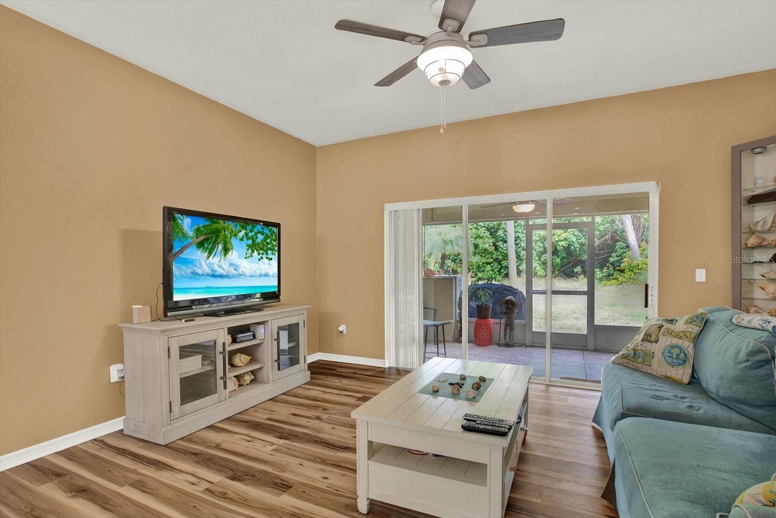 Image 8 of 36 For 11162 Kapok Grand Circle