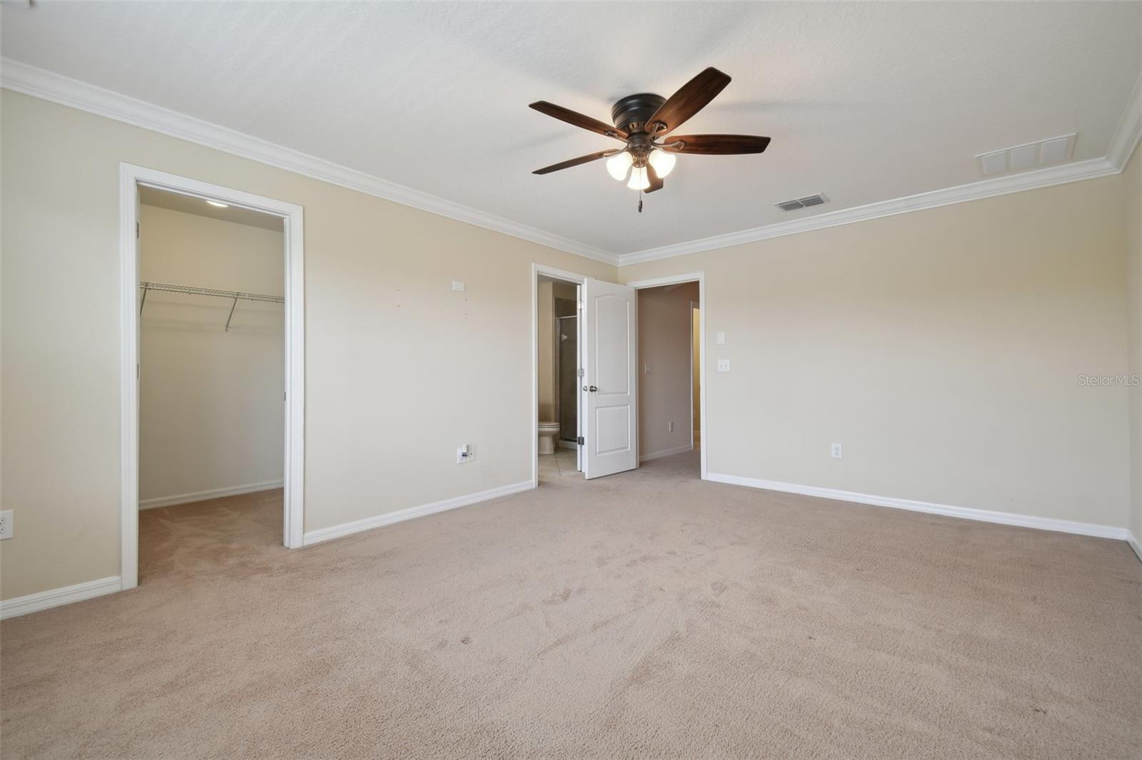 Image 23 of 43 For 11981 Greengate Drive