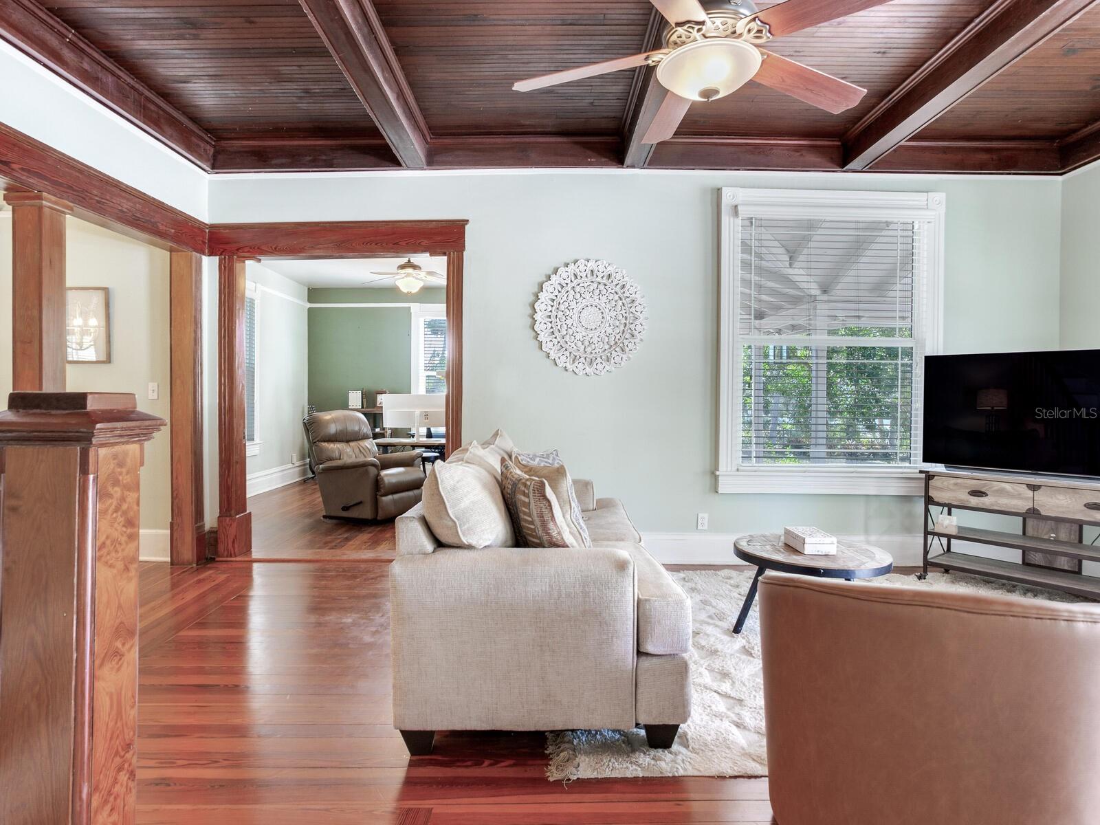 Image 15 of 79 For 210 Grosse Avenue