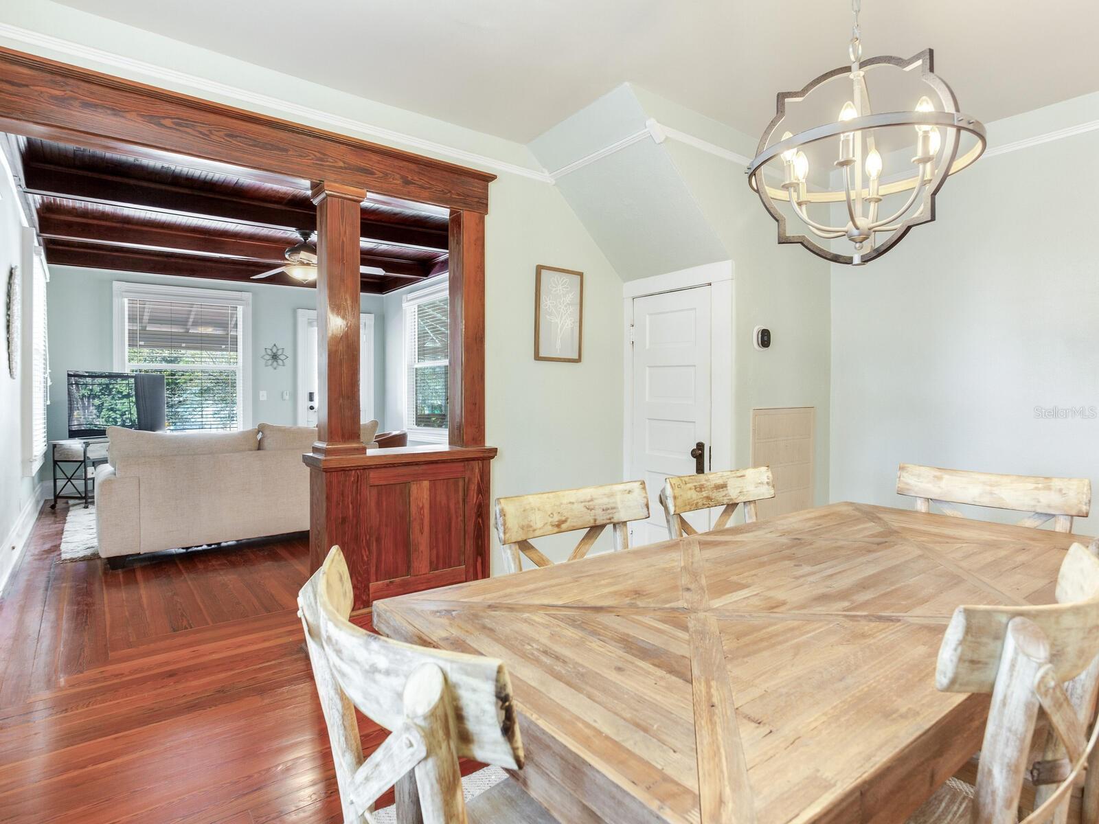 Image 19 of 79 For 210 Grosse Avenue