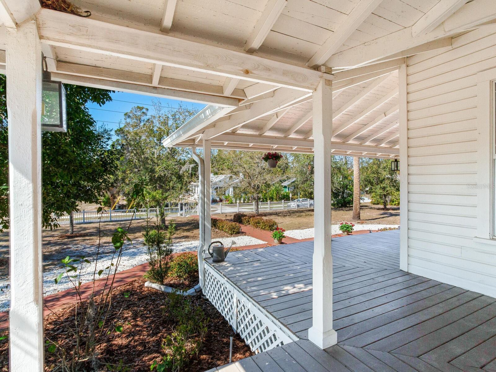 Image 57 of 79 For 210 Grosse Avenue