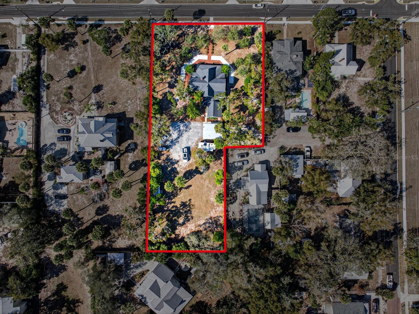 Image 67 of 79 For 210 Grosse Avenue