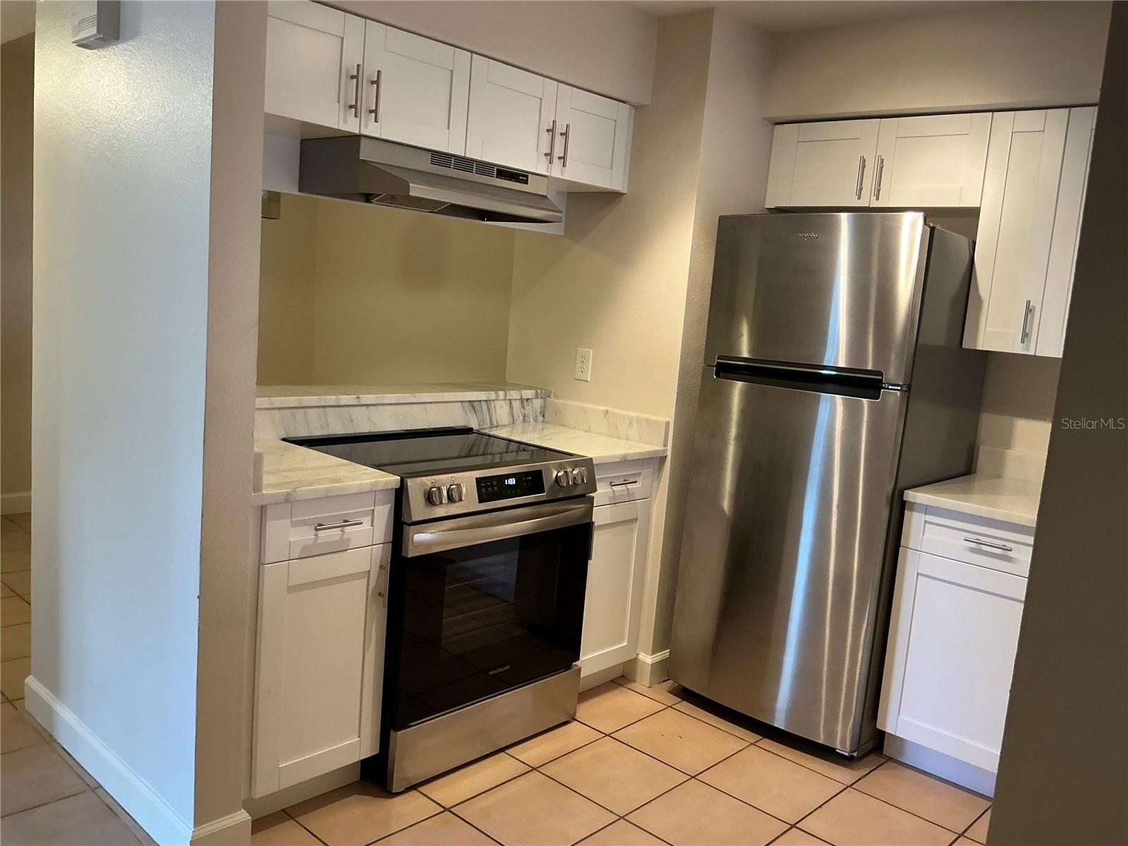 Image 2 of 12 For 3002 Cleveland Street B4