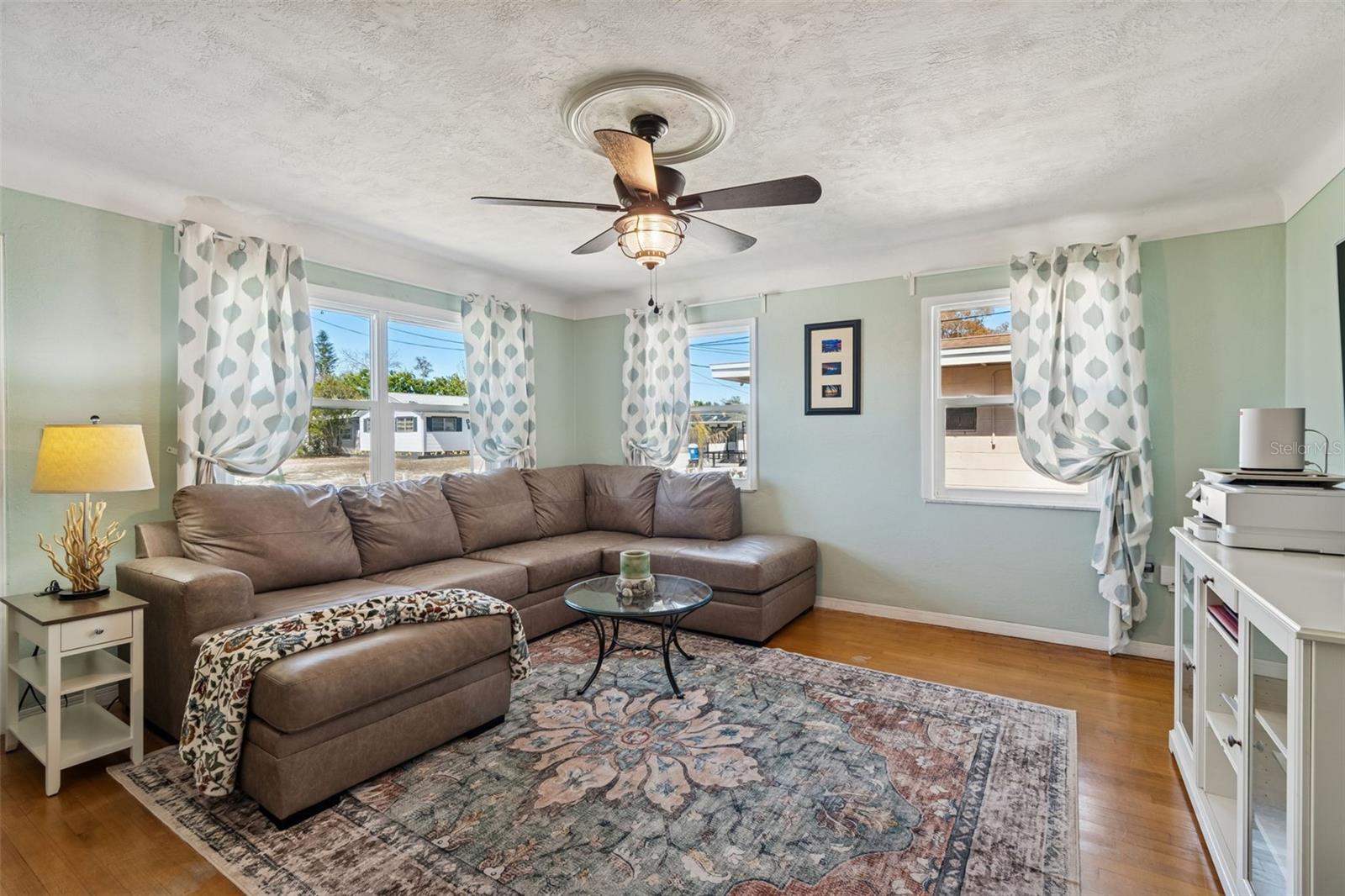 Image 13 of 63 For 5300 6th Street S