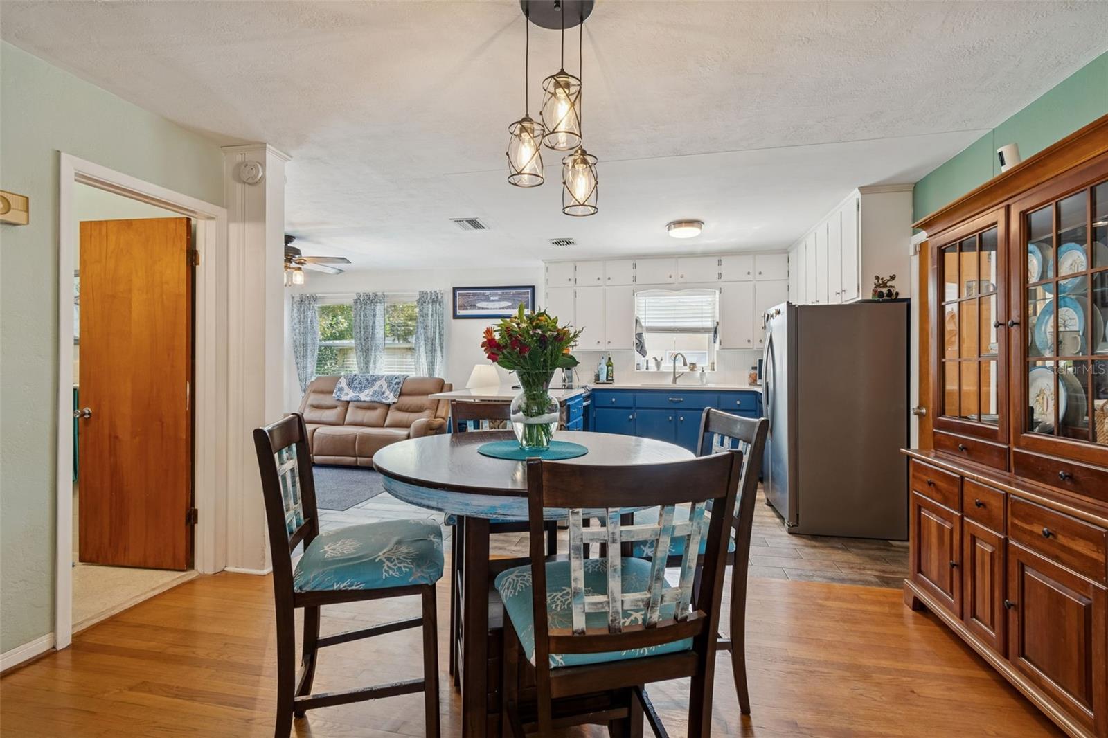 Image 17 of 63 For 5300 6th Street S