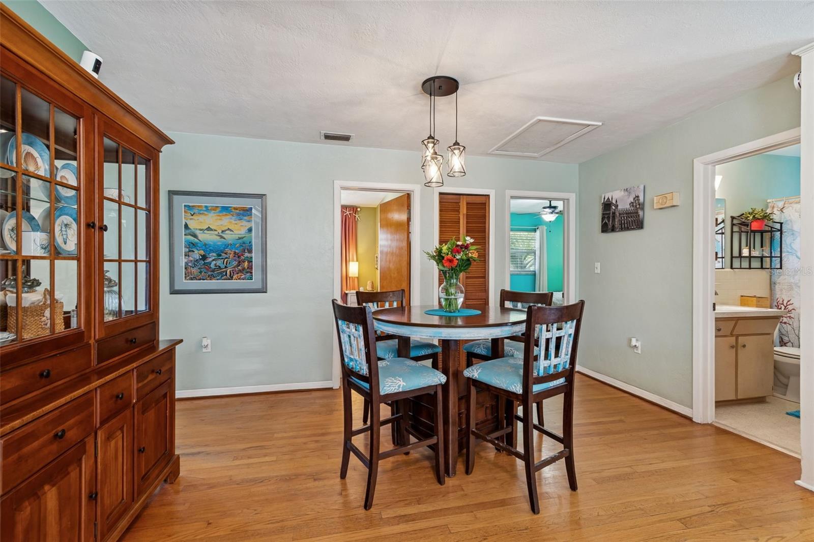 Image 20 of 63 For 5300 6th Street S