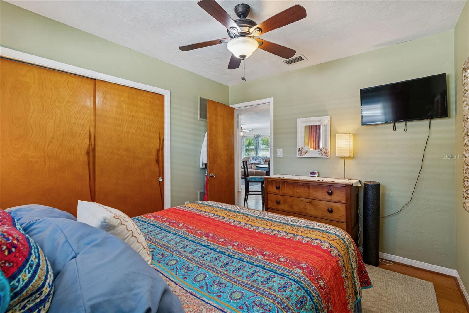 Image 43 of 63 For 5300 6th Street S