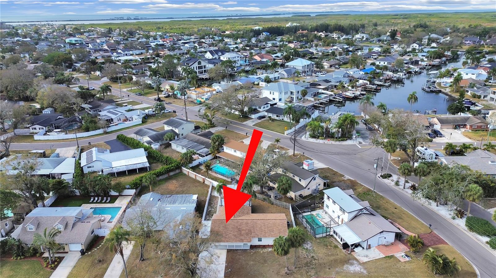 Listing photo id 3 for 4928 Shetland Avenue