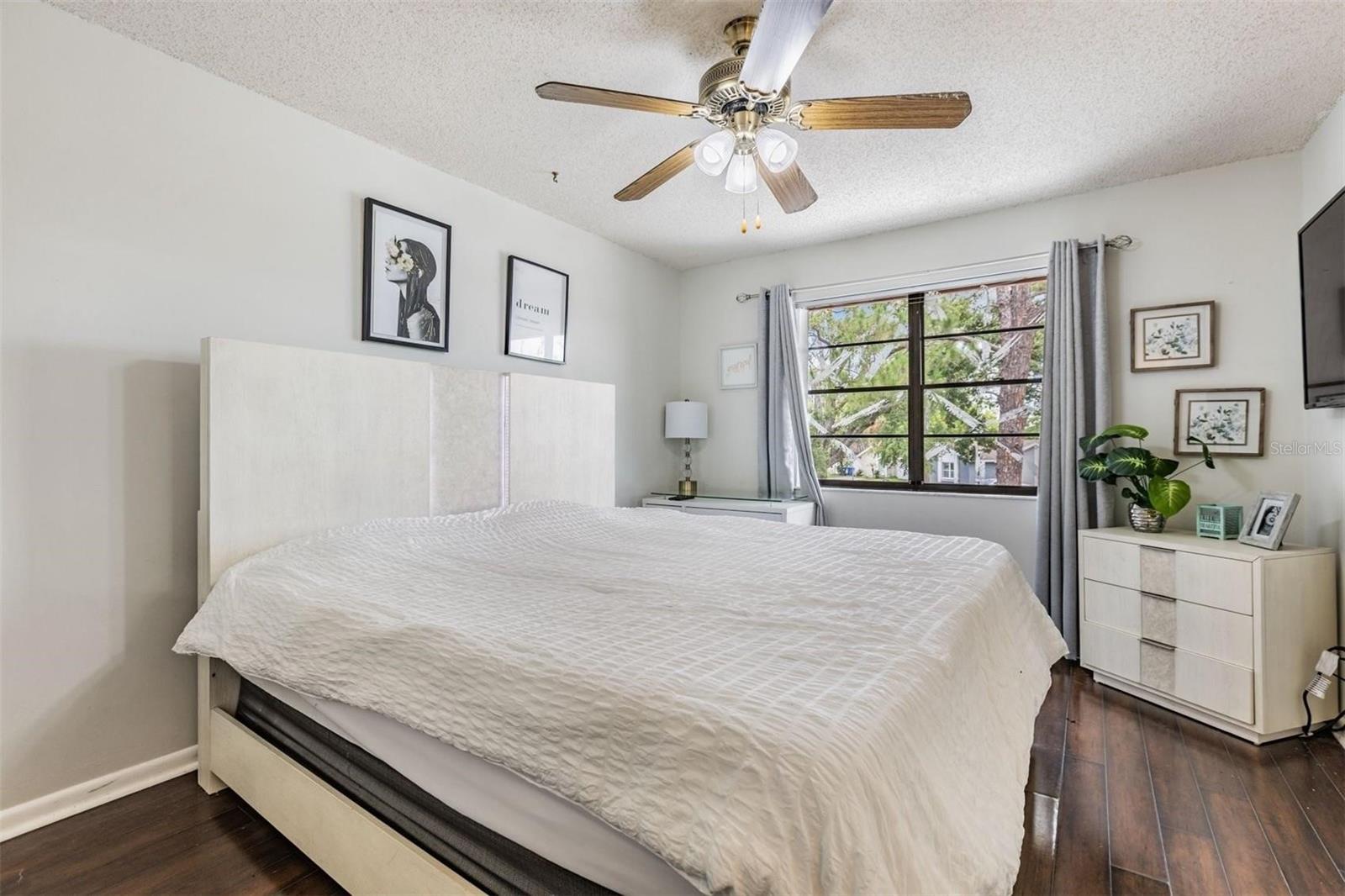 Image 11 of 20 For 10520 Winrock Place