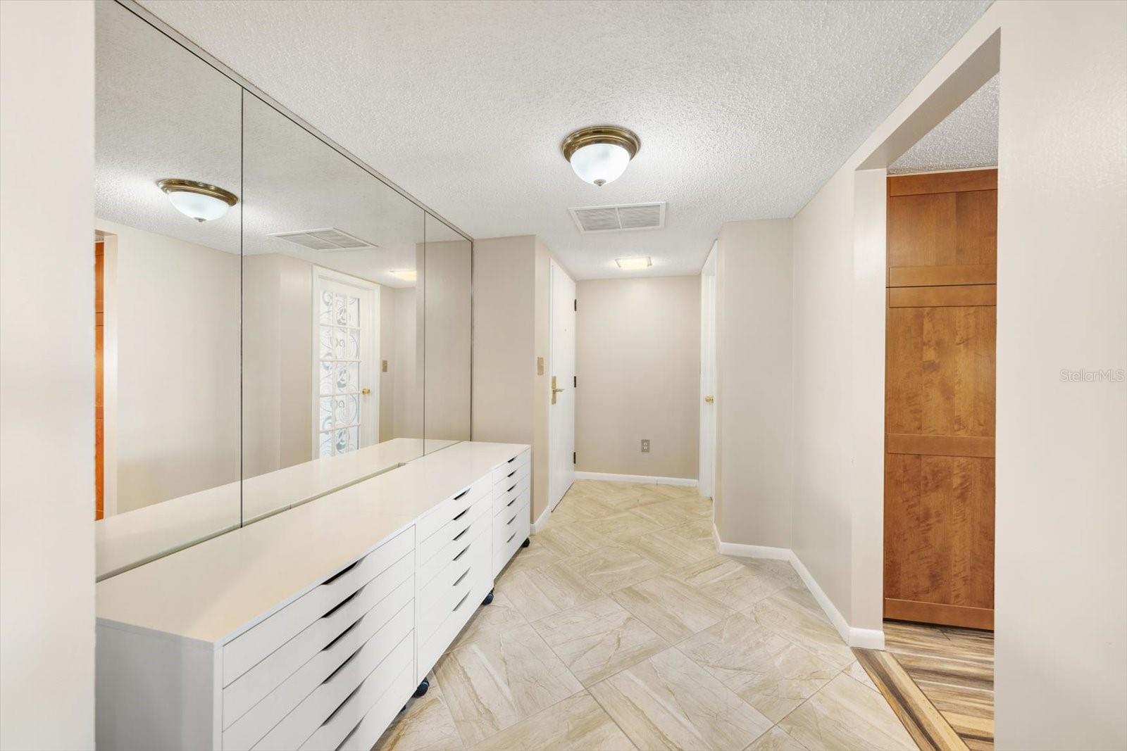 Image 26 of 41 For 80 Rogers Street 2a