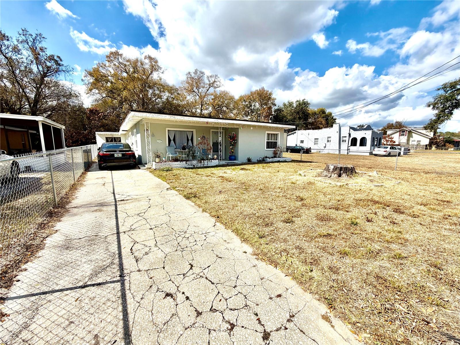 Image 2 of 19 For 939 26th Street Nw