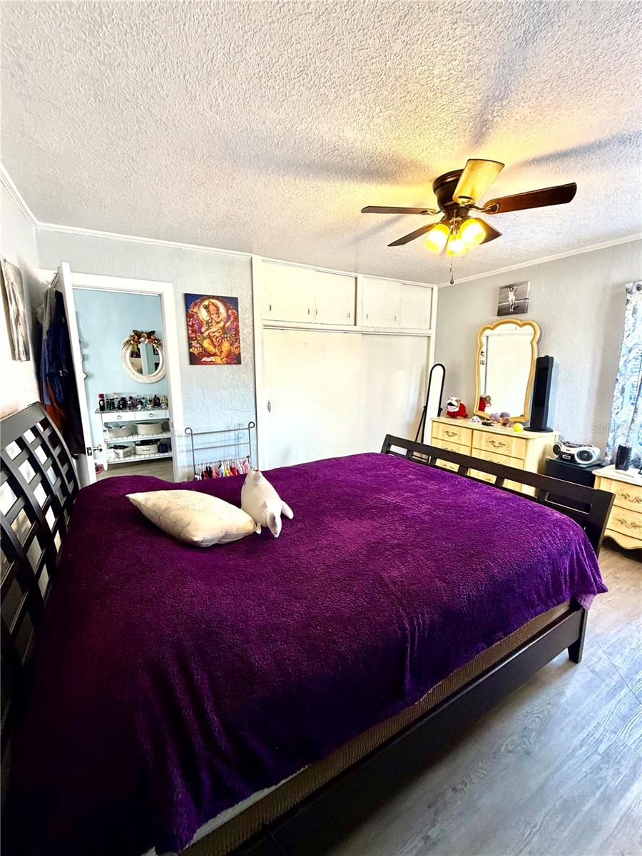 Image 8 of 19 For 939 26th Street Nw