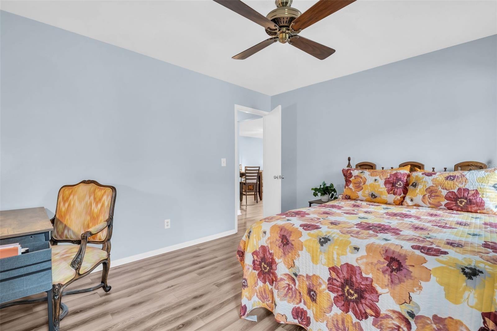 Image 22 of 44 For 3466 Maclaren Drive