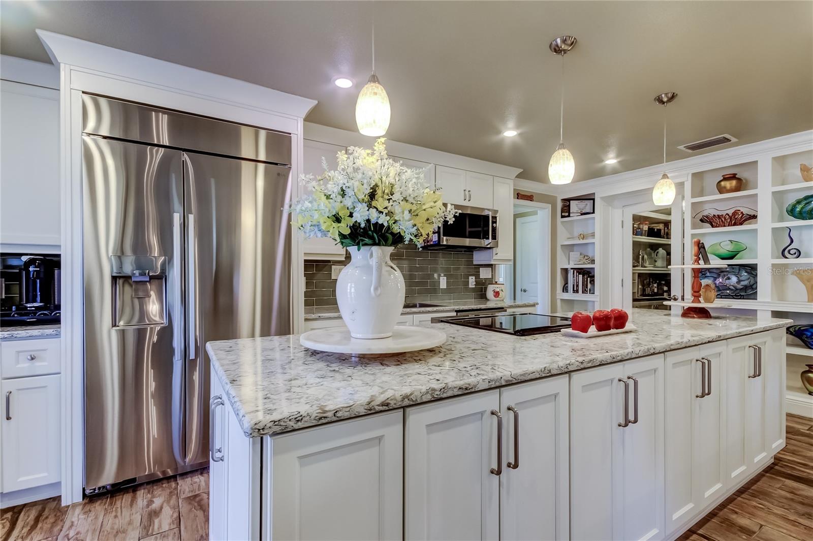 Image 12 of 96 For 3835 48 Avenue S