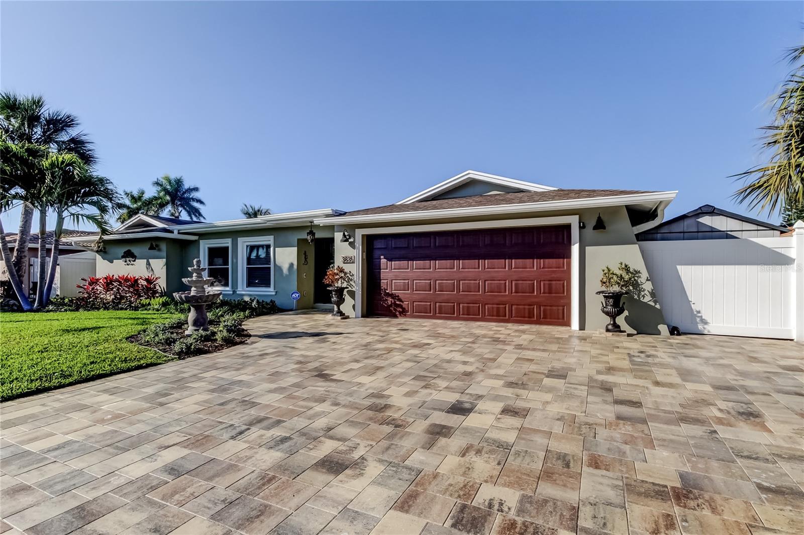 Image 2 of 96 For 3835 48 Avenue S