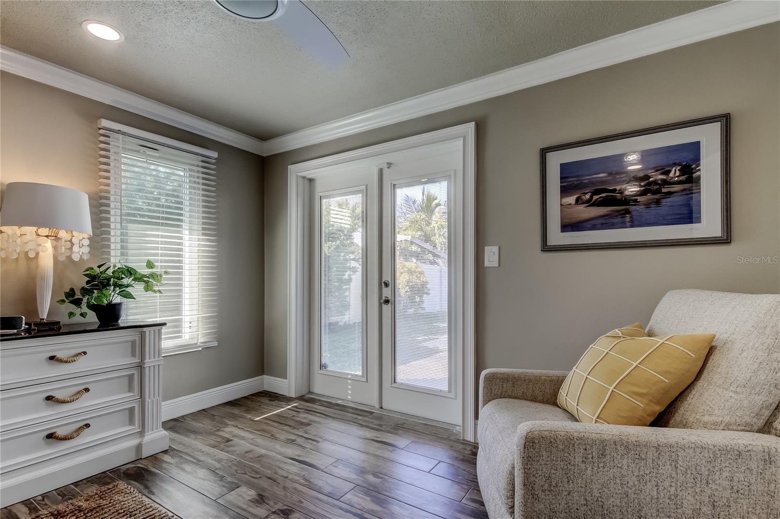 Image 36 of 96 For 3835 48 Avenue S