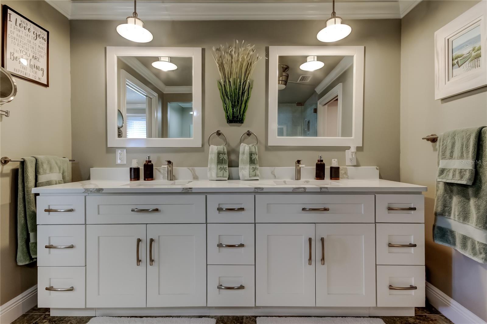 Image 39 of 96 For 3835 48 Avenue S