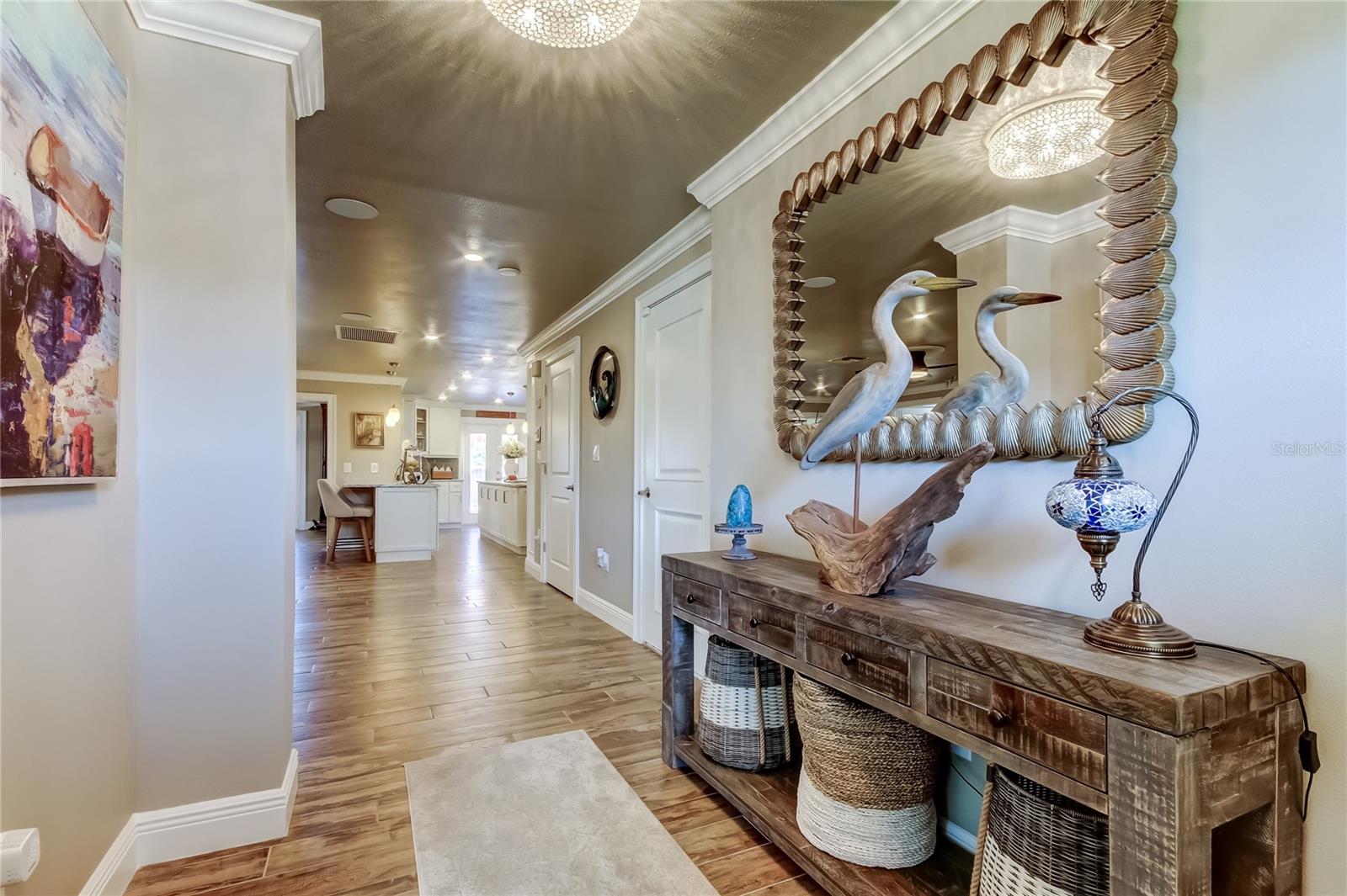 Image 4 of 96 For 3835 48 Avenue S