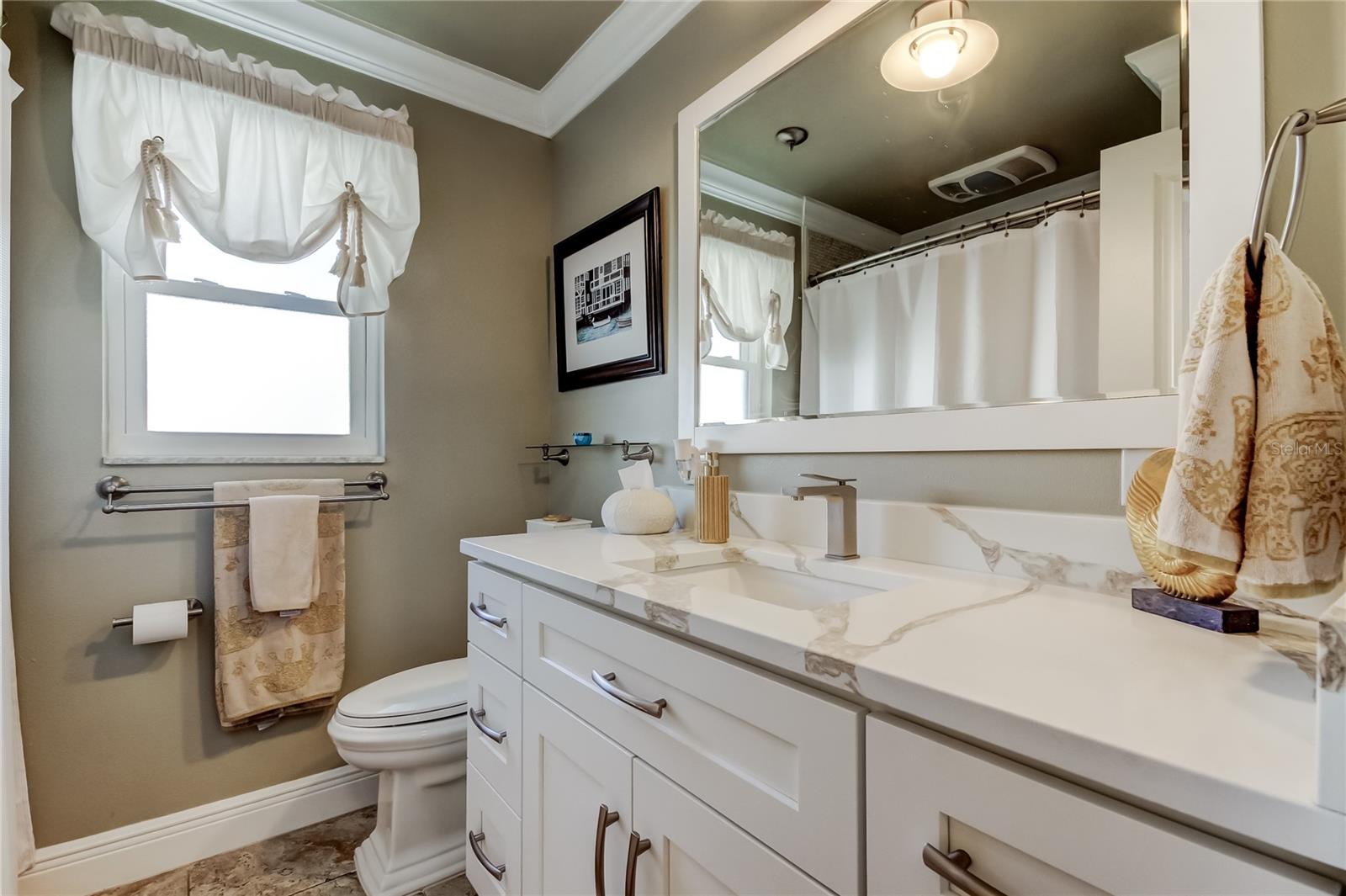 Image 48 of 96 For 3835 48 Avenue S