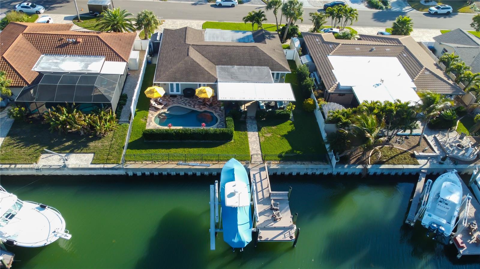 Image 76 of 96 For 3835 48 Avenue S