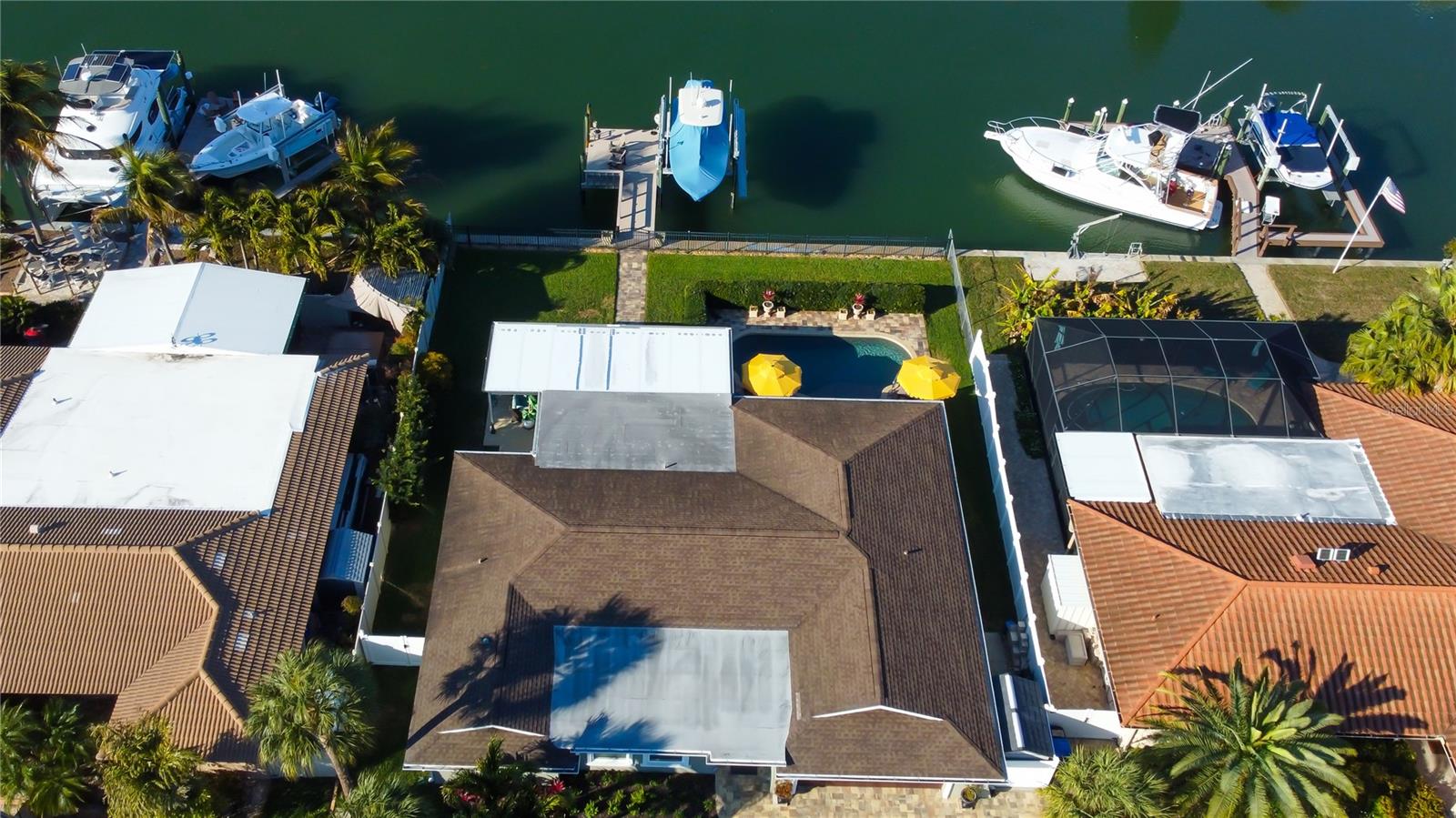 Image 77 of 96 For 3835 48 Avenue S