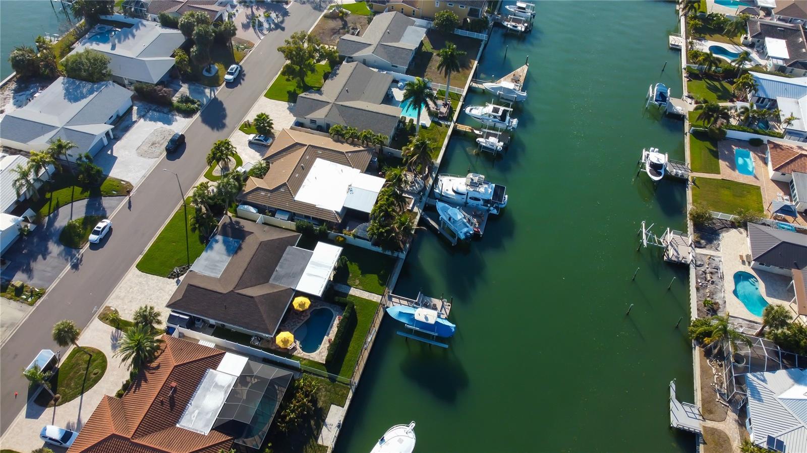 Image 82 of 96 For 3835 48 Avenue S