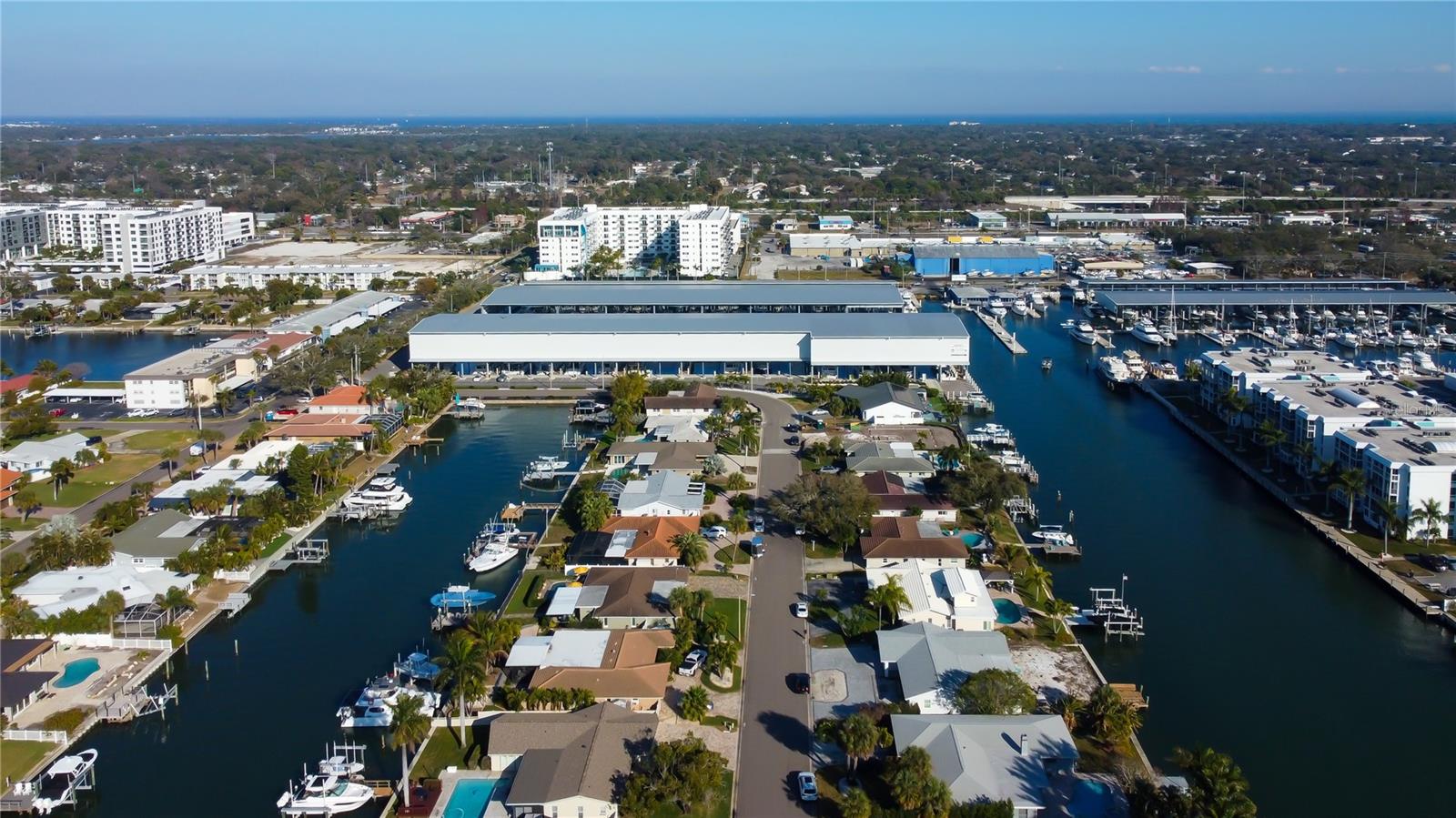 Image 86 of 96 For 3835 48 Avenue S