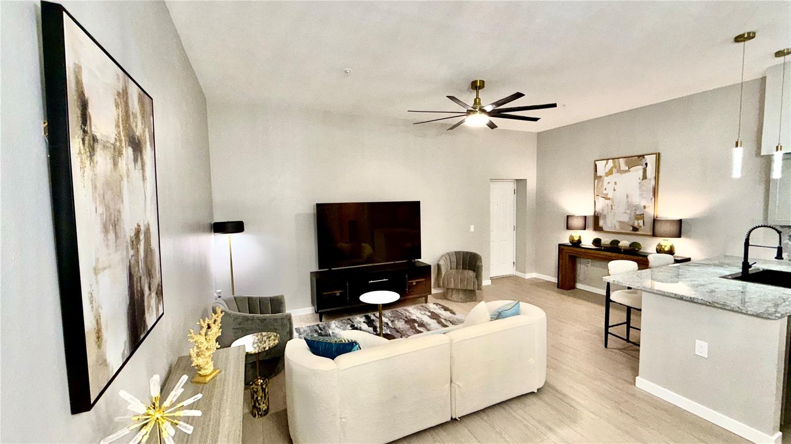 Image 12 of 63 For 701 Mirror Lake Drive N 121