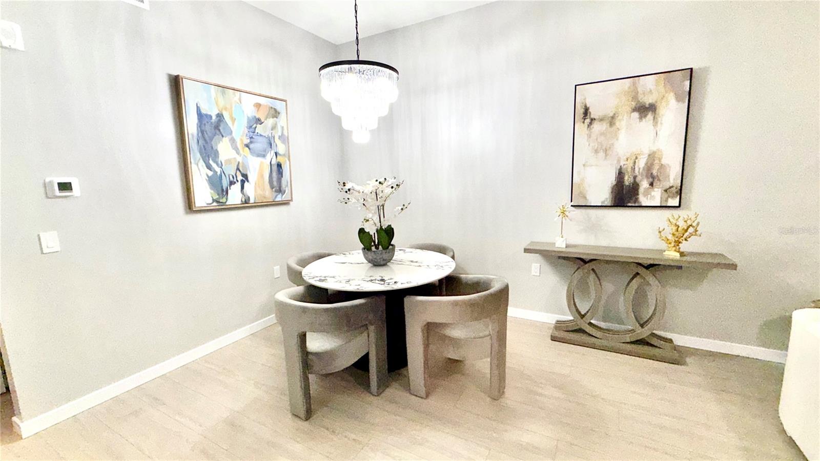 Image 26 of 63 For 701 Mirror Lake Drive N 121