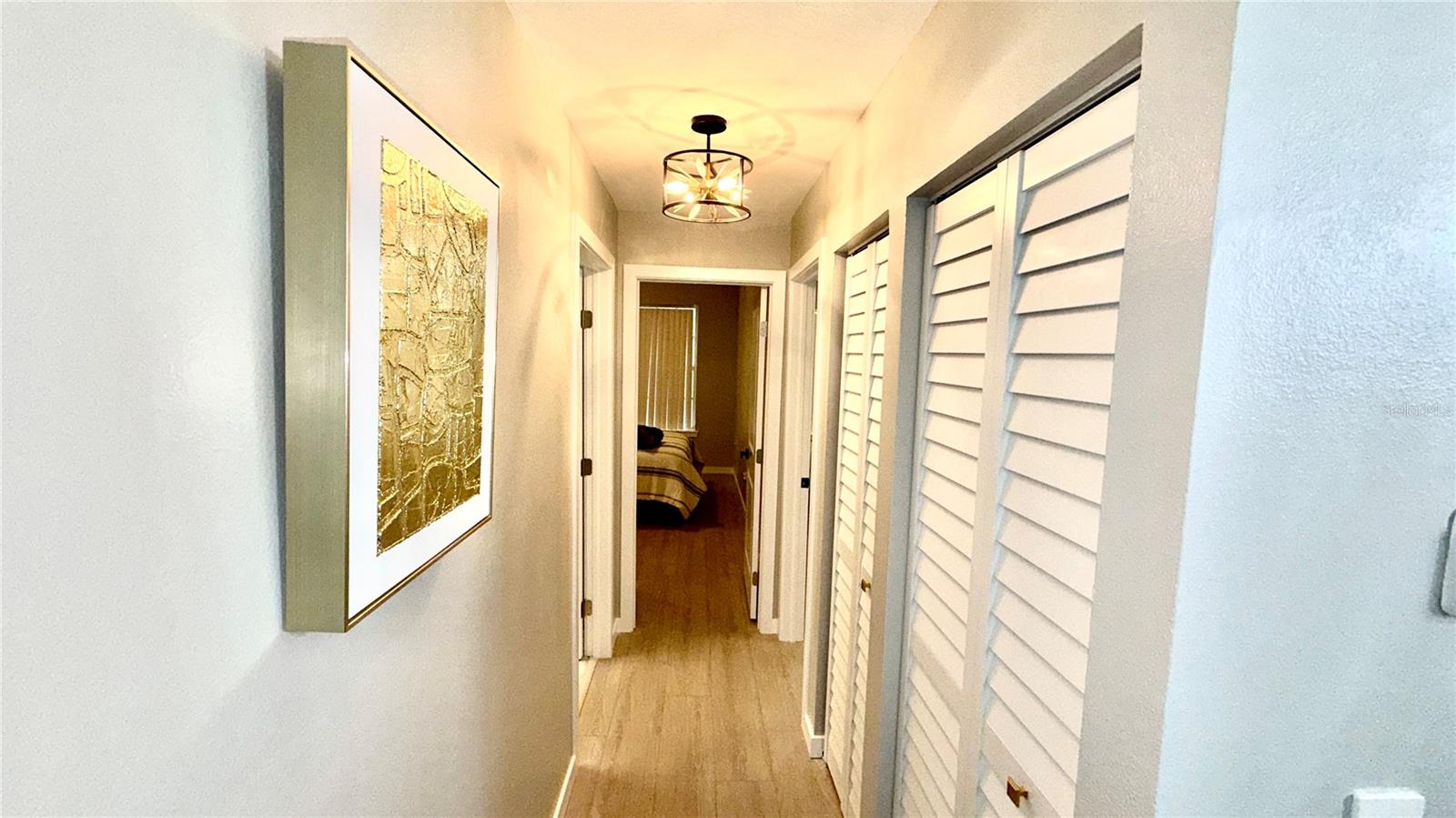 Image 31 of 63 For 701 Mirror Lake Drive N 121