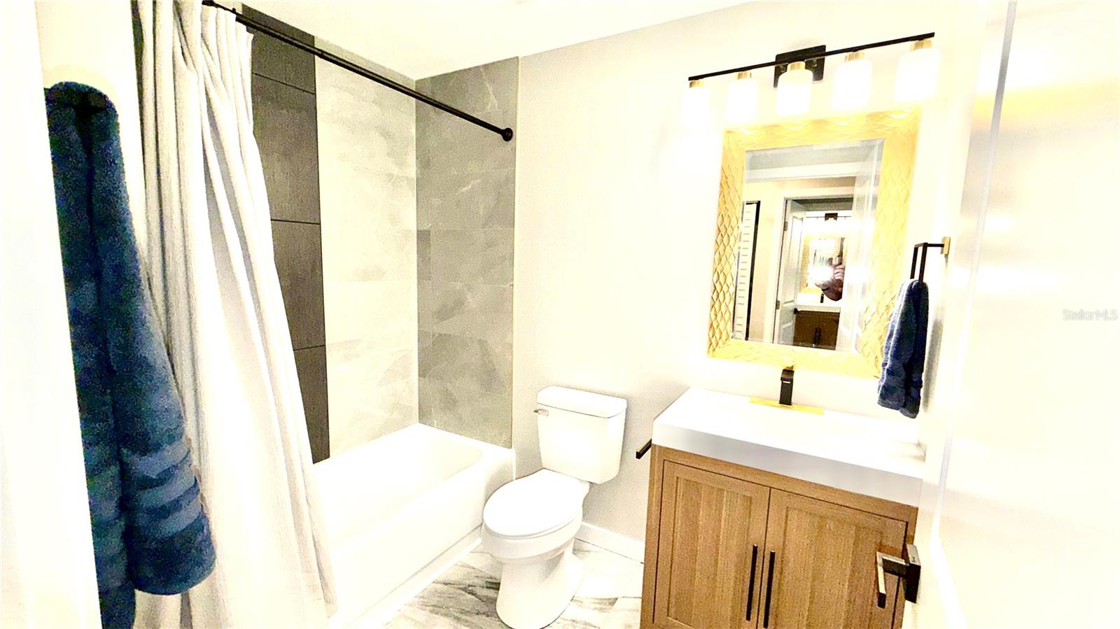 Image 37 of 63 For 701 Mirror Lake Drive N 121