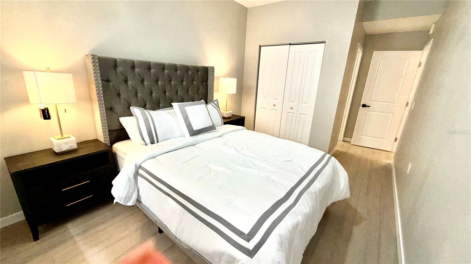 Image 41 of 63 For 701 Mirror Lake Drive N 121