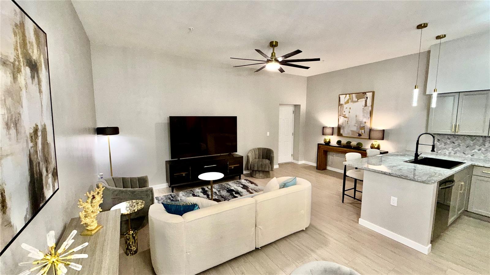 Image 8 of 63 For 701 Mirror Lake Drive N 121