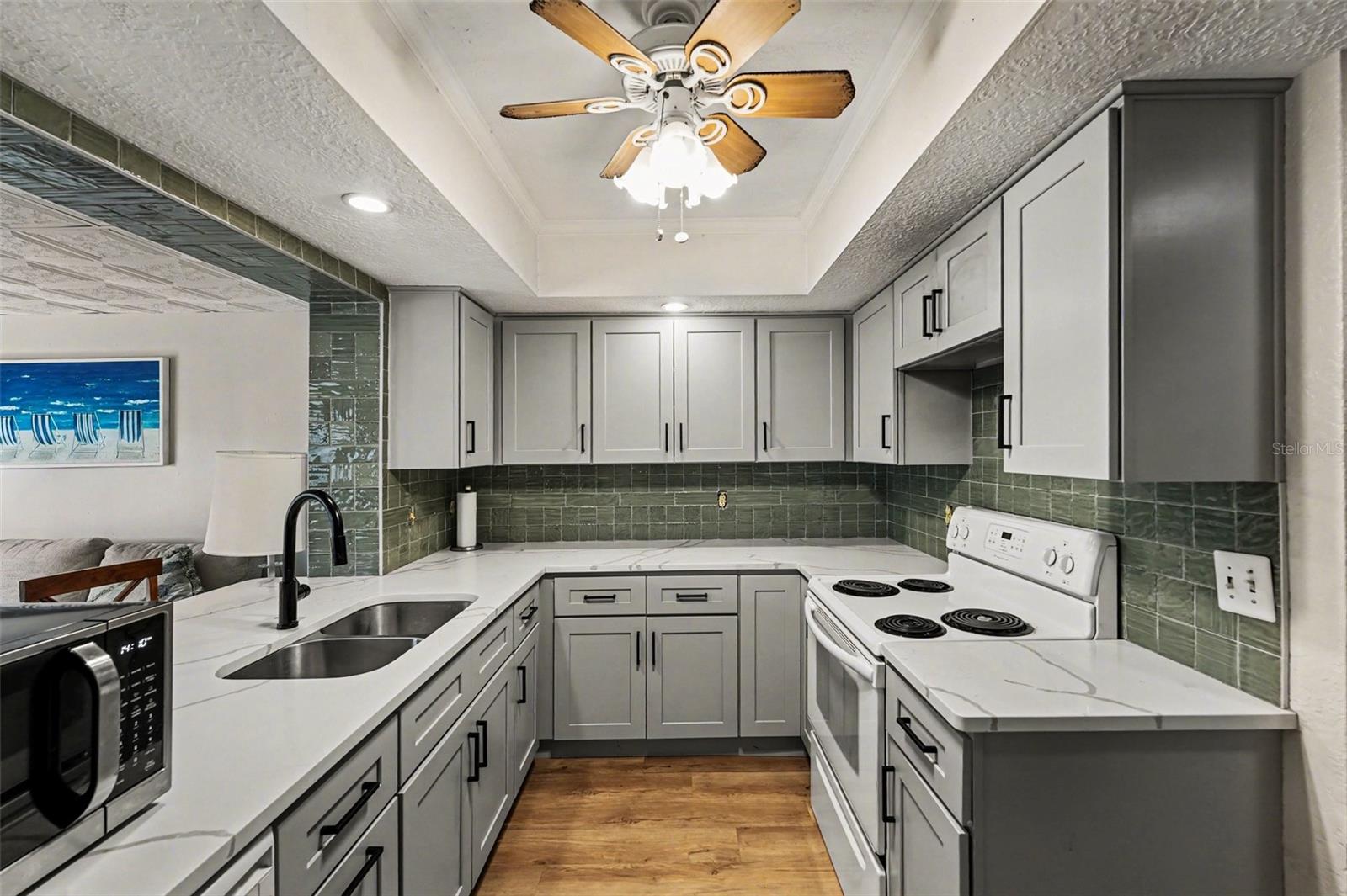 Image 10 of 30 For 6580 Golden Horseshoe Drive