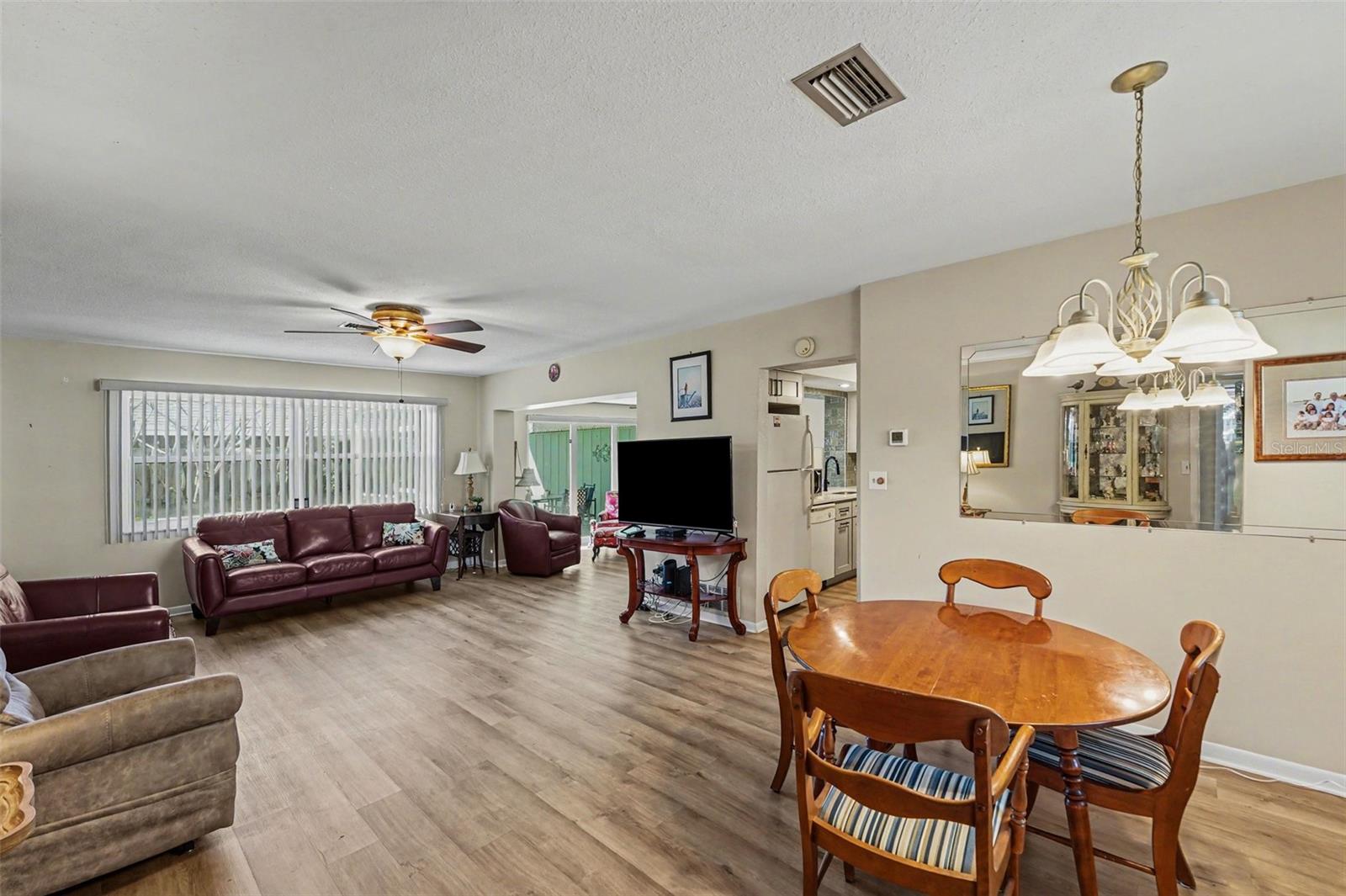 Image 6 of 30 For 6580 Golden Horseshoe Drive