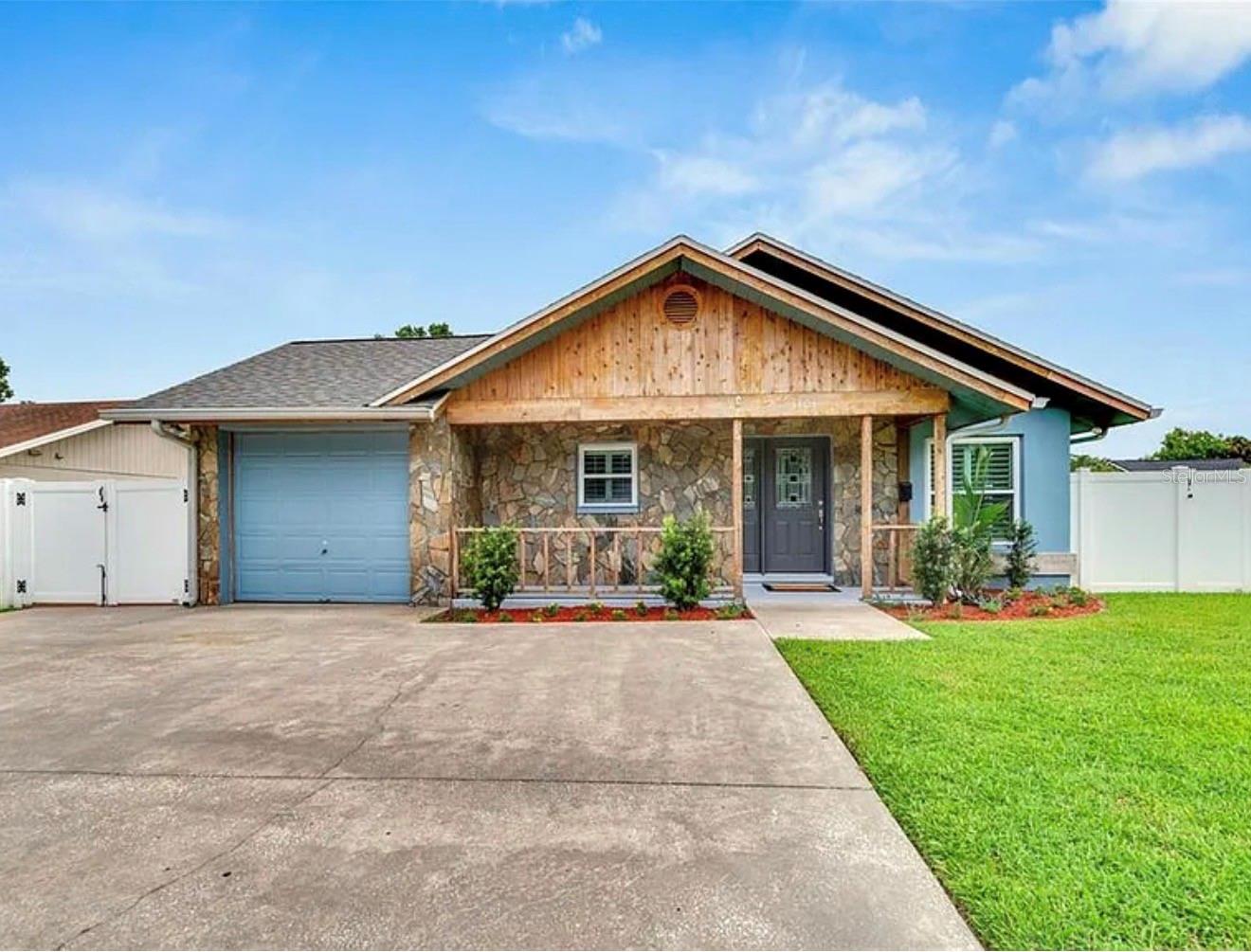 Listing Details for 1101 Calhoun Street, PLANT CITY, FL 33563