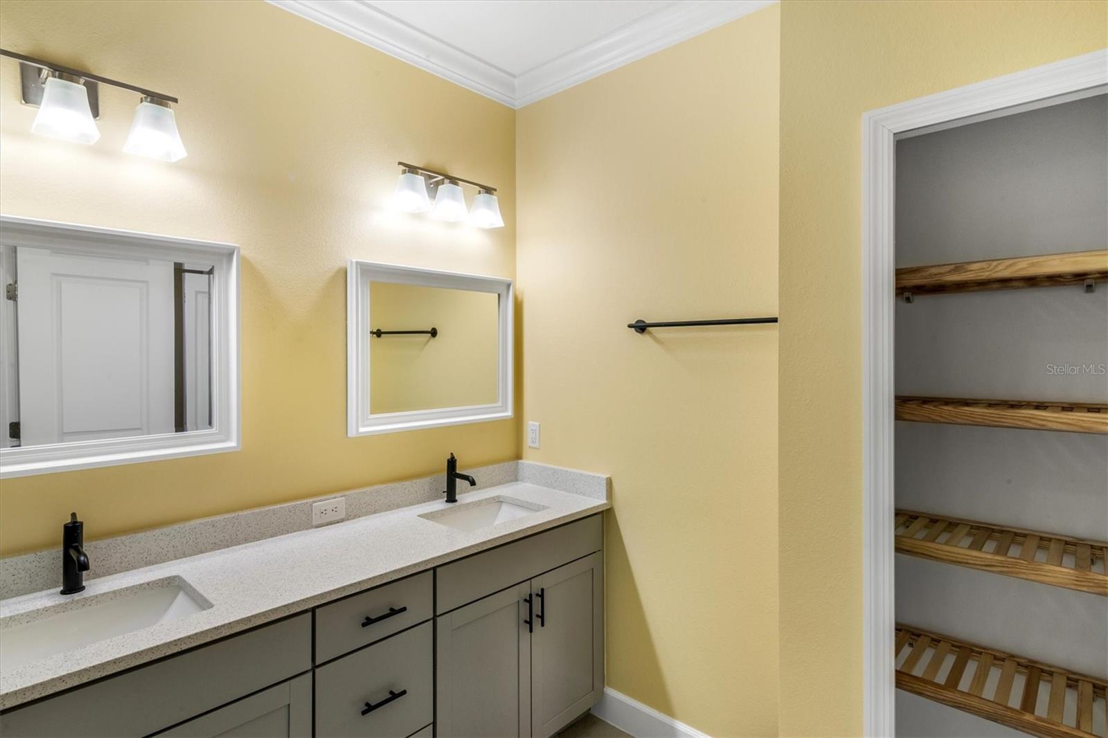 Image 17 of 51 For 485 Margaritaville Avenue