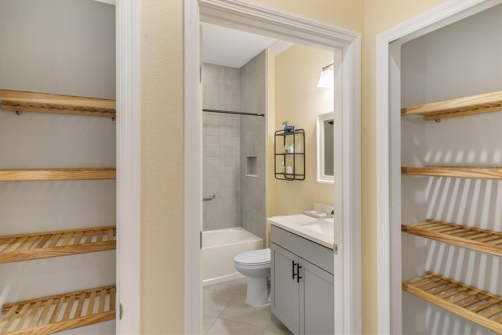 Image 21 of 51 For 485 Margaritaville Avenue